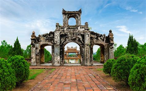  El Templo de la Literatura en Hue: Un Oasis de Paz Histórica y Arquitectura Exquisita